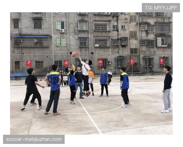 篮球比赛中什么是投篮犯规?详解其判定标准与罚球规则 篮球比赛中什么是投篮犯规?详解其判定标准与罚球规则
